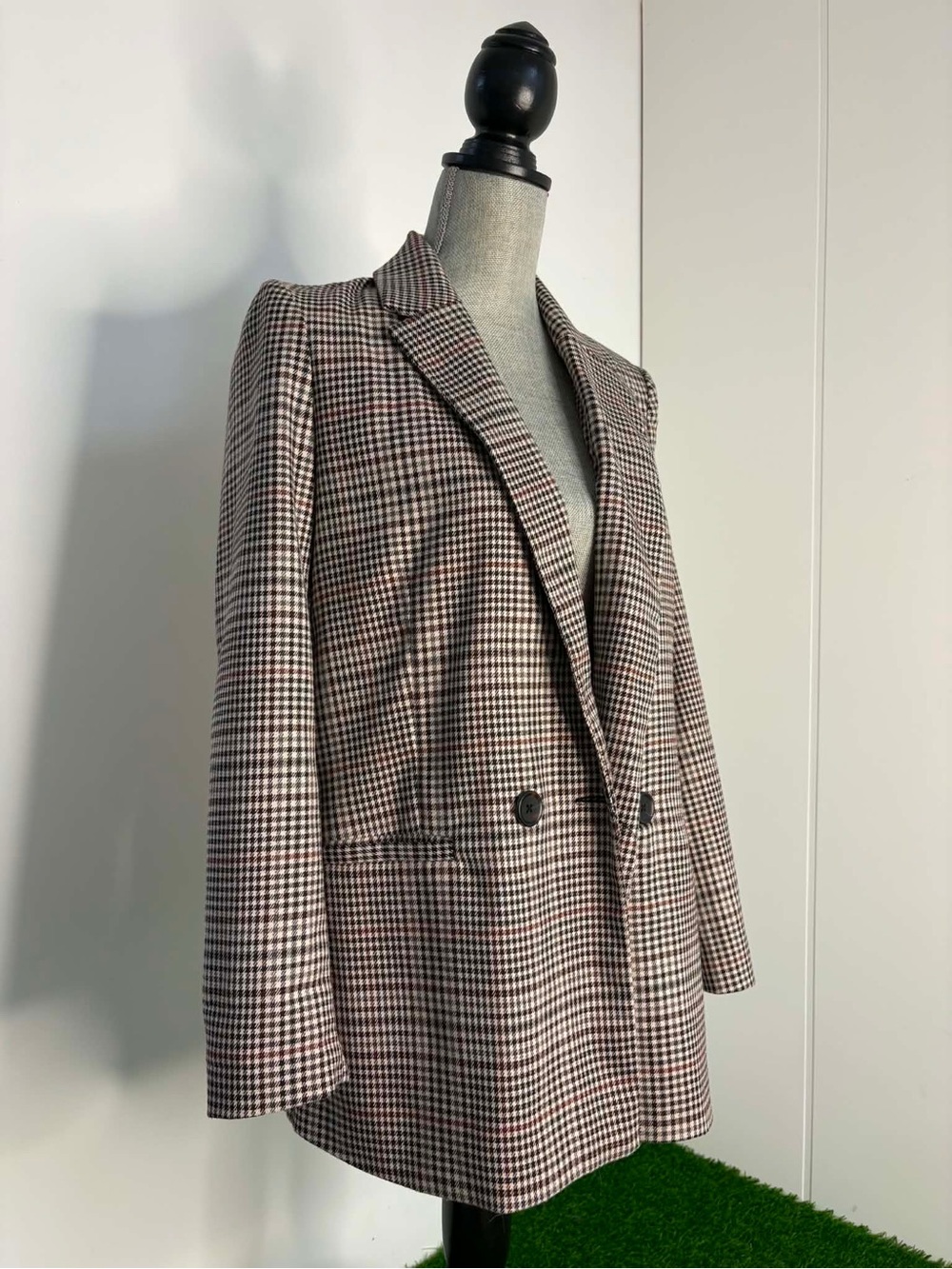 Dynamite Black & White Houndstooth Blazer